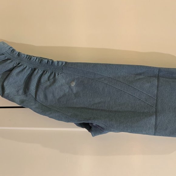 Lululemon Ebb and Flow Crop Leggings - Picture 3 of 6